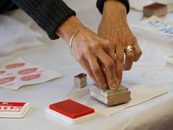 125025-decorating-a-victorian-valentine-workshop